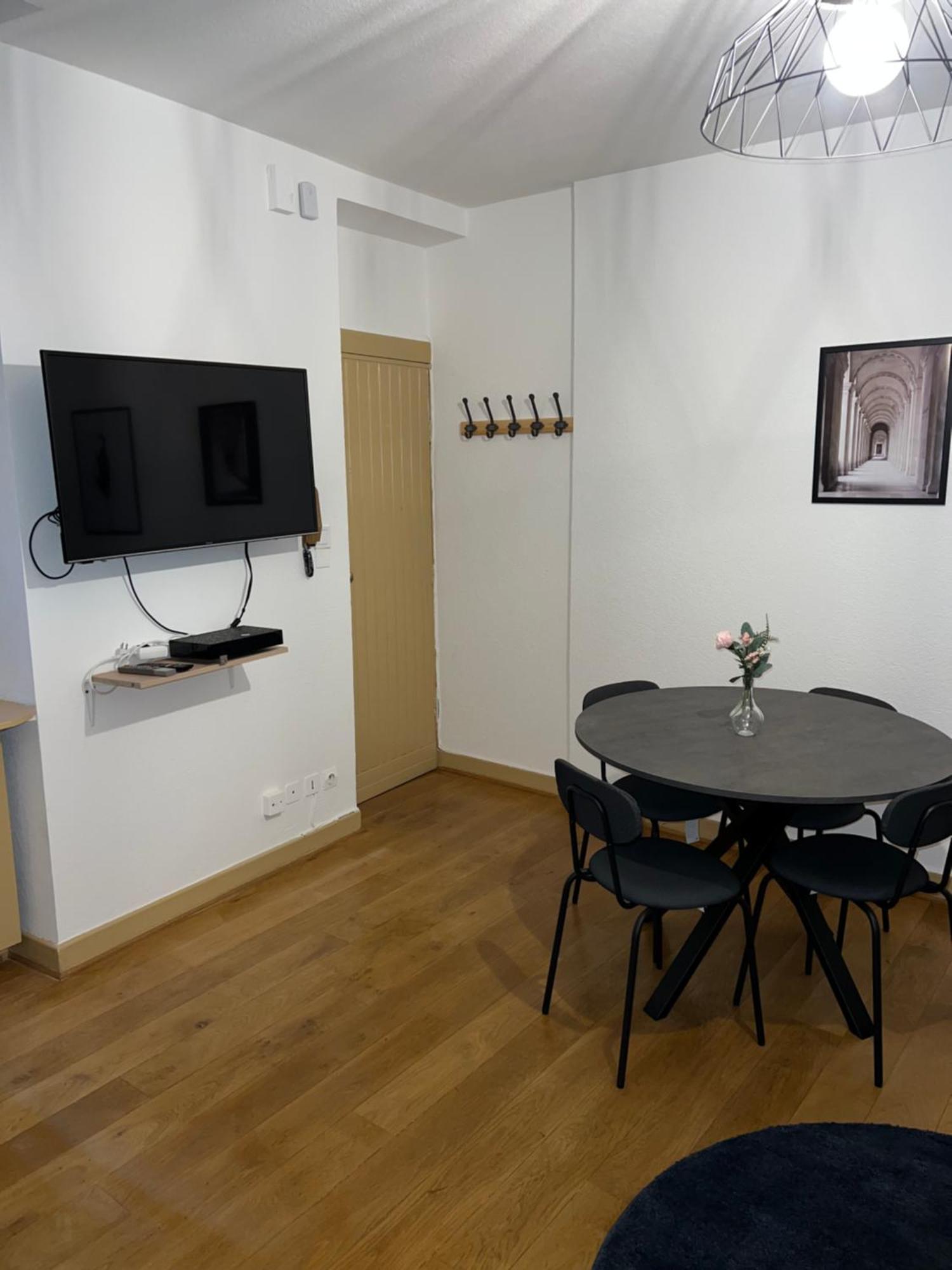 Appartement Dijon Le Zola, Avec Parking Prive Sur Demande Payant Sur Place Екстериор снимка