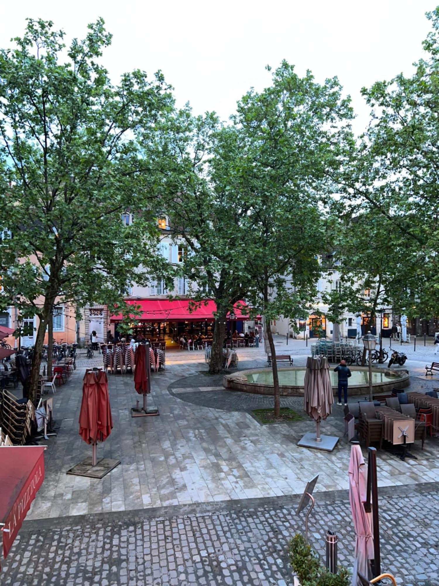 Appartement Dijon Le Zola, Avec Parking Prive Sur Demande Payant Sur Place Екстериор снимка